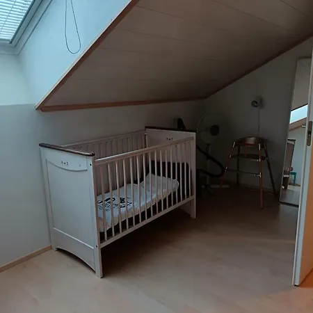 Rauhallinen Rivitalo Kylpylaen Laehellae *