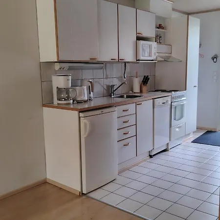 Rauhallinen Rivitalo Kylpylaen Laehellae Appartamento *