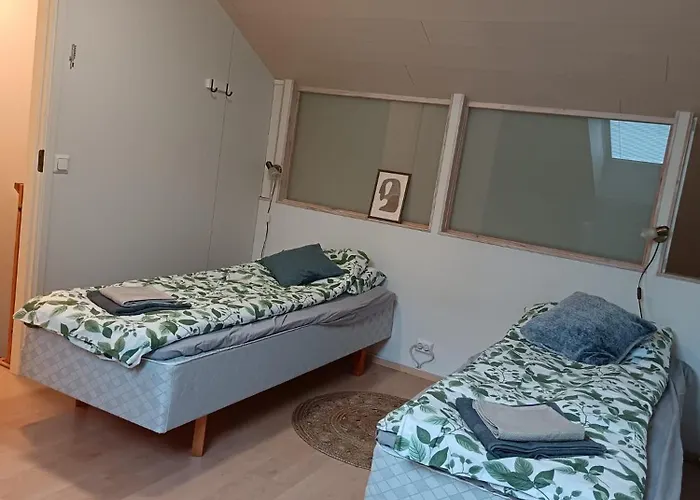 Rauhallinen Rivitalo Kylpylaen Laehellae Апартаменты